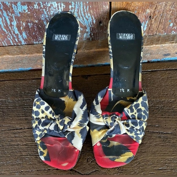 Vintage Stuart Weitzman colorful Animal Print Kitten Heels - Picture 2 of 11